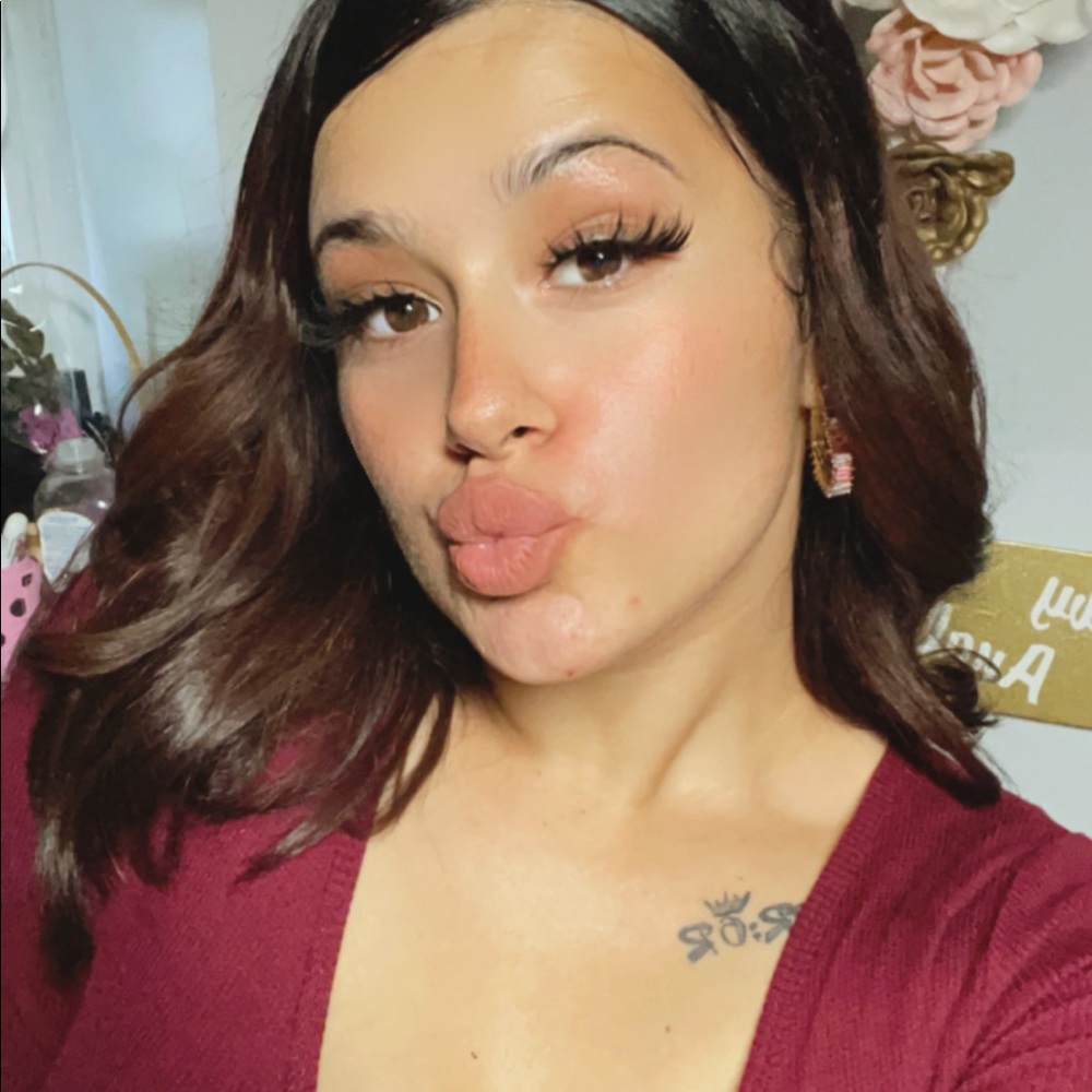 Meet your Posher, Amber